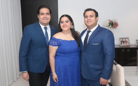 Andrés, Daniela y Josué Cueva Játiva.