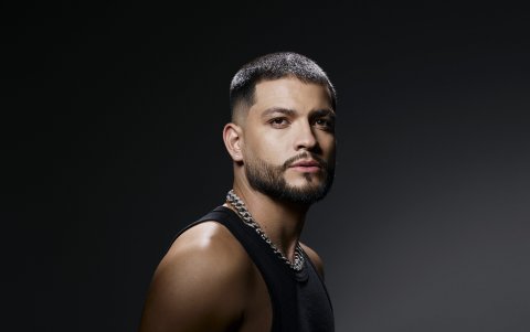 En 2024, el músico presentó el EP Diciembre, un proyecto dedicado a la Navidad y al fin de año desde una mirada ecuatoriana.