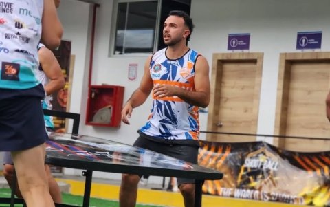 André Espinosa representa al Ecuador en campeonatos mundiales de teqball y foot table.