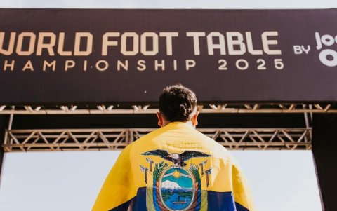 En 2025 llegó hasta los 16 avos del Mundial de Foot Table de Sao Paulo, Brasil.