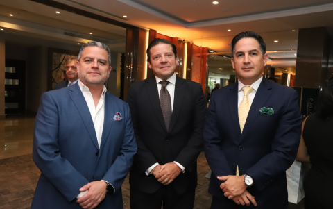 Jorge Rodríguez, Hugo Larrea y Mauricio Ramírez.