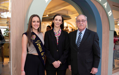 María Emilia Sánchez, Cristina Moshenek y Ángel Córdoba.