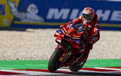 Márquez conquistó su séptimo título de MotoGP con victorias arrolladoras (11) y un rendimiento excepcional.