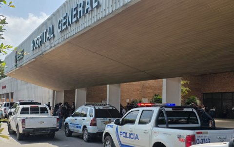 La policía realizó una evacuación en el hospital, tras los disparos en la parte externa.
