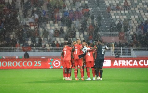 Uganda busca su primera victoria en el torneo.