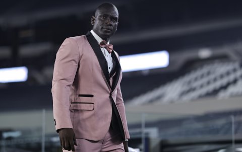 Segundo Castillo reacciona durante un partido entre River Plate y Barcelona de Guayaquil.