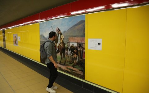 Arte, patrimonio y cultura se entrelazan en cada estación del Metro de Quito, ofreciendo a pasajeros un recorrido visual por la identidad y creatividad de la ciudad.