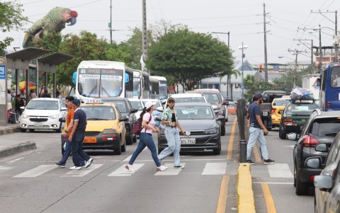 Movilidad. Uno de los beneficios que ve el residente es el acceso al transporte público y la conectividad con otros barrios del norte de Guayaquil.