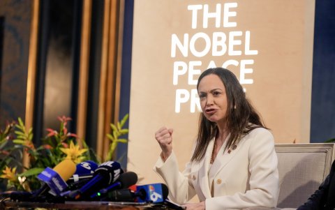 Trump descartó que el poder pueda ser asumido por María Corina Machado.