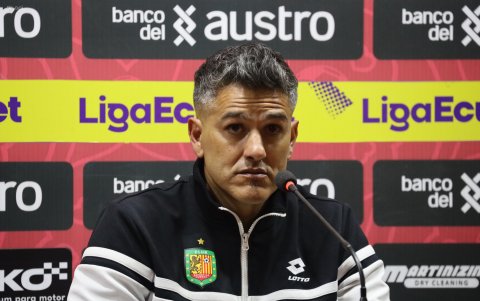 Norberto Araujo fue el técnico de Deportivo Cuenca en la temporada 2025