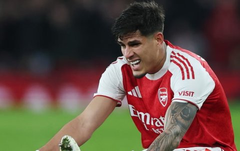 Hincapié es duda en Arsenal por una molestia física.