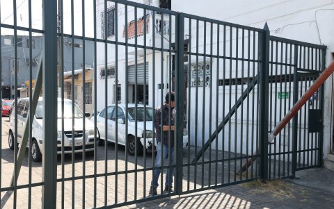 Cientos de barrios han optado por instalar rejas debido a la inseguridad de la ciudad.