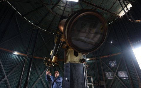 El Telescopio Merz fue fabricado en Alemania en1875, exclusivamente para la linea ecuatorial.