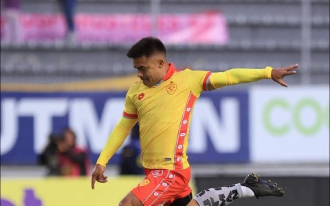 El volante lojano jugó en Aucas durante la temporada 2025 proveniente del fútbol brasileño.