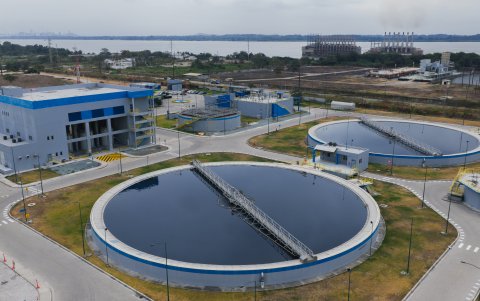 Según el informe emitido por Interagua, 90 industrias vierten efluentes sin tratamiento previo en el sistema sanitario de Guayaquil.
