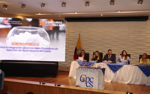 El Pleno del Consejo de Participación Ciudadana realizó este 14 de enero de 2026 el sorteo de los mimebros de la Comisión Ciudadaan del concurso para fiscal general.