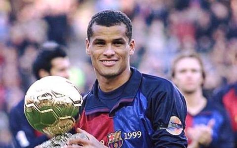 Rivaldo uno de los mejores jugadores del mundo.