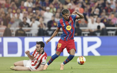 FC Barcelona jugaría con un equipo mixto.