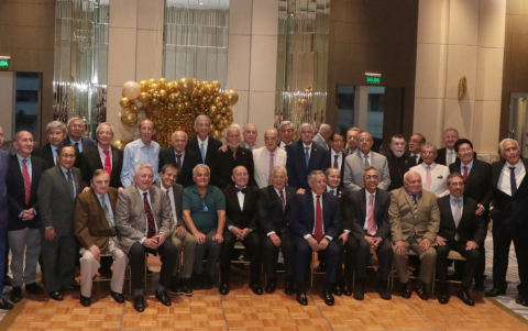 Bajo el lema ‘Donde hay amor a la medicina, hay amor a la humanidad’, los excompañeros recordaron una trayectoria forjada con entrega, aprendizaje y compromiso con la vida.