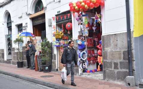 Presidencia. Los propietarios de los locales de los bajos de Carondelet llevan dos años con sus negocios cerrados. Esperan una respuesta sobre su solicitud la próxima semana.