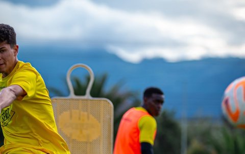 Carlos Medina, con 16 años, llegó a Barcelona para la temporada 2026.