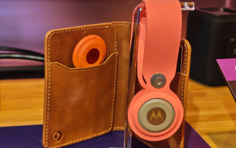 La moto tag 2 es la etiqueta inteligente más duradera de Motorola, con localización precisa mediante UWB, compatibilidad con Google Find Hub y más de 500 días de autonomía.