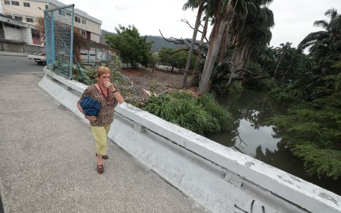 La ciudadanía asegura que de forma recurrente se perciben malos olores en los distintos cuerpos hídricos de la ciudad.