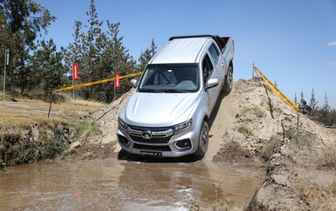 La GWM Wingle 7 2026 fue lanzada oficialmente y sometida a pruebas en lodo, pendientes y superficies complejas, confirmando su ADN todoterreno.