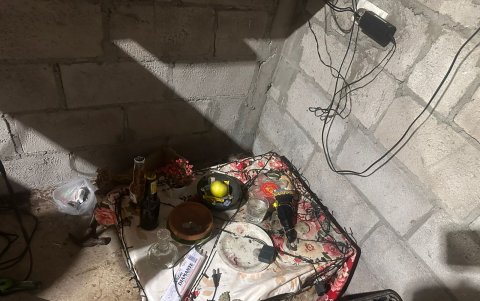 Figura de la Santa Muerte fue hallada dentro de una de las viviendas