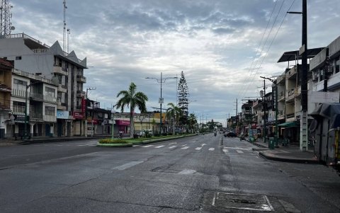 Este triple crimen dejó vacías las calles de El Triunfo, debido al temor ciudadano y de comerciantes.