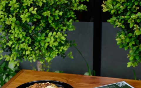 El refill (recarga) de café es otra de las experiencias de Zaru.