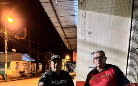 Oso rescatado por la Policía y Bomberos.