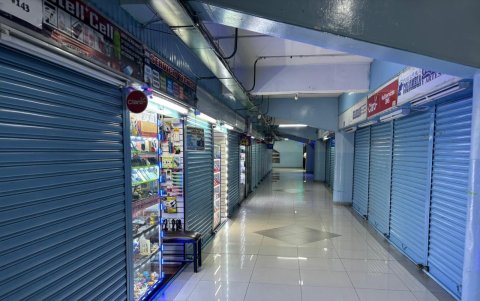 La durectiva dice la ‘mala fama’ ha golpeado a los negocios y muchos locales no abren, hay poco flujo de clientes y las ventas han caído.