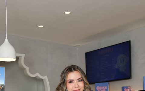 Jennifer estudió Comunicación y ahora cuenta con su propia marca de galletas.