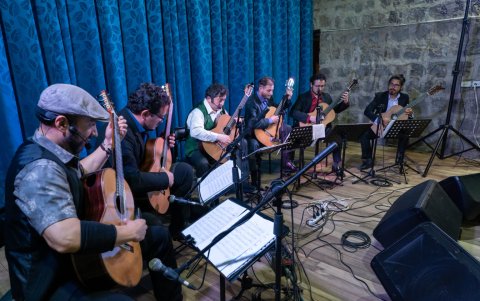 Como parte de los ‘Encuentros con la comunidad’, el Ensamble de Guitarras de Quito y la mezzosoprano llegarán a dos barrios del norte de Quito en febrero.