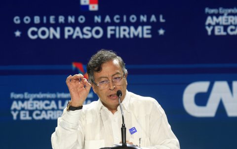 El presidente de Colombia, Gustavo Petro, habla durante el Foro Económico Internacional América Latina y el Caribe 2026.