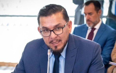Contrato con Progen aterrizó nuevamente en comisión oficialista: Esto ...