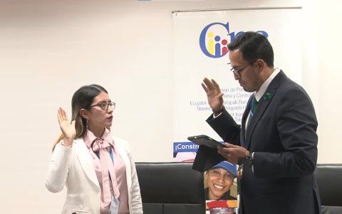 Cynthia Jacho, que en la etapa preliminar obtuvo 17,50 de 50 puntos, preside la Comisión Ciudadana de Selección del concurso para fiscal general.