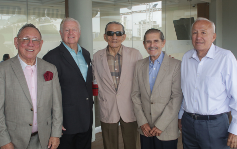Ramón Izurieta, Hernán Uscocovich, Leonardo Chico, Jaime Vera y Washington Zurita, los organizadores del encuentro.