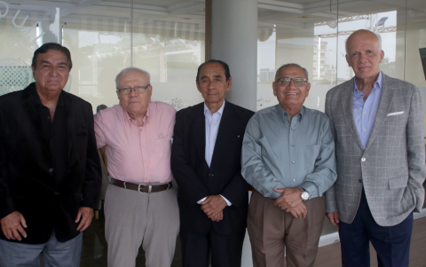 Galo Idrobo, Alfonso Fernández, Jorge Romero, José Maridueña y Mario Pólit.