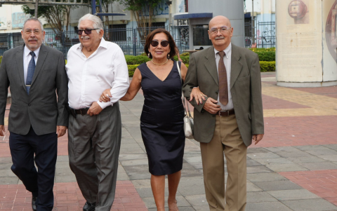 Nicolás Carló, Félix Pazmiño, Catalina Suárez y Alberto Pincay.