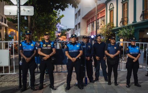 Un control municipal en la calle Panamá deja clausura y retiro de libadores.