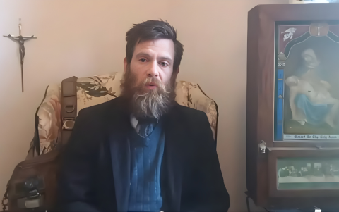 Bug Hall, quien interpretó a Alfalfa, lleva una vida sencilla y espiritual en Arkansas, lejos del cine y la televisión.