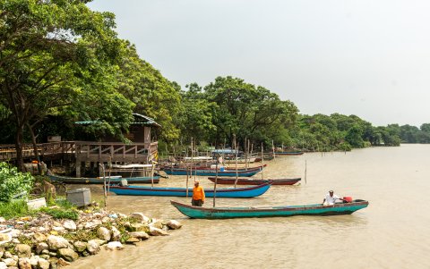 Embarcaciones de Santay sufrirían de extorsiones.