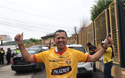 Wilson Muñoz llegó de Nueva York a la Noche Amarilla.