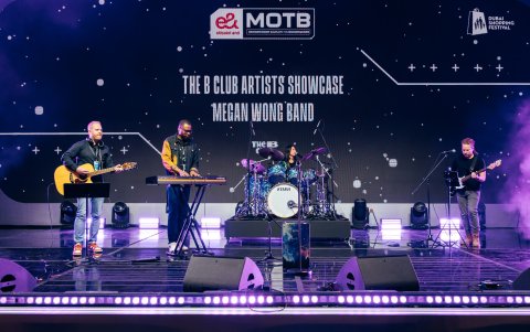 En Dubái, Megan se presento con su proyecto, junto a Chris Goward, Prince Sylvester y su esposo Daniel Ruiz.