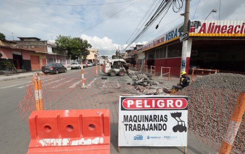 Obras. En un recorrido por la ciudad se constatan algunos trabajos municipales, pero está la alerta de que la suspensión obedece a tareas de asfaltado de calles y reconformación.