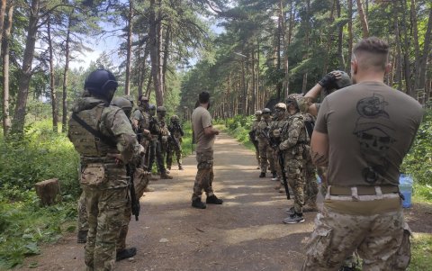 Soldados ucranianos durante un entrenamiento en Leópolis.