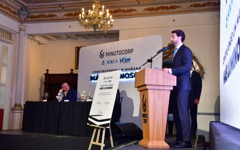 La iniciativa combina construcción y salud pública, demostrando que la inversión en espacios médicos adecuados puede marcar la diferencia en la vida de pacientes.