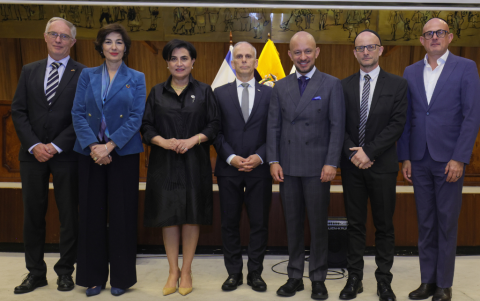 Jens Peter Lütkenherm, Laura Melo, Gabriela Sommerfeld, Tzach Sarid, Andrés Castillo, Pablo Gabe y Andrés Ehrenfeld.